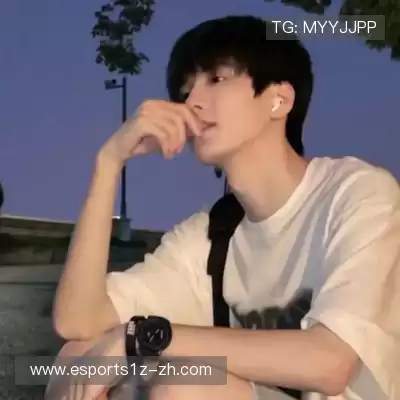 薄香绮